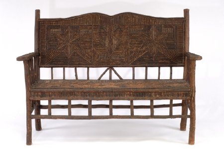 Settee                                  
